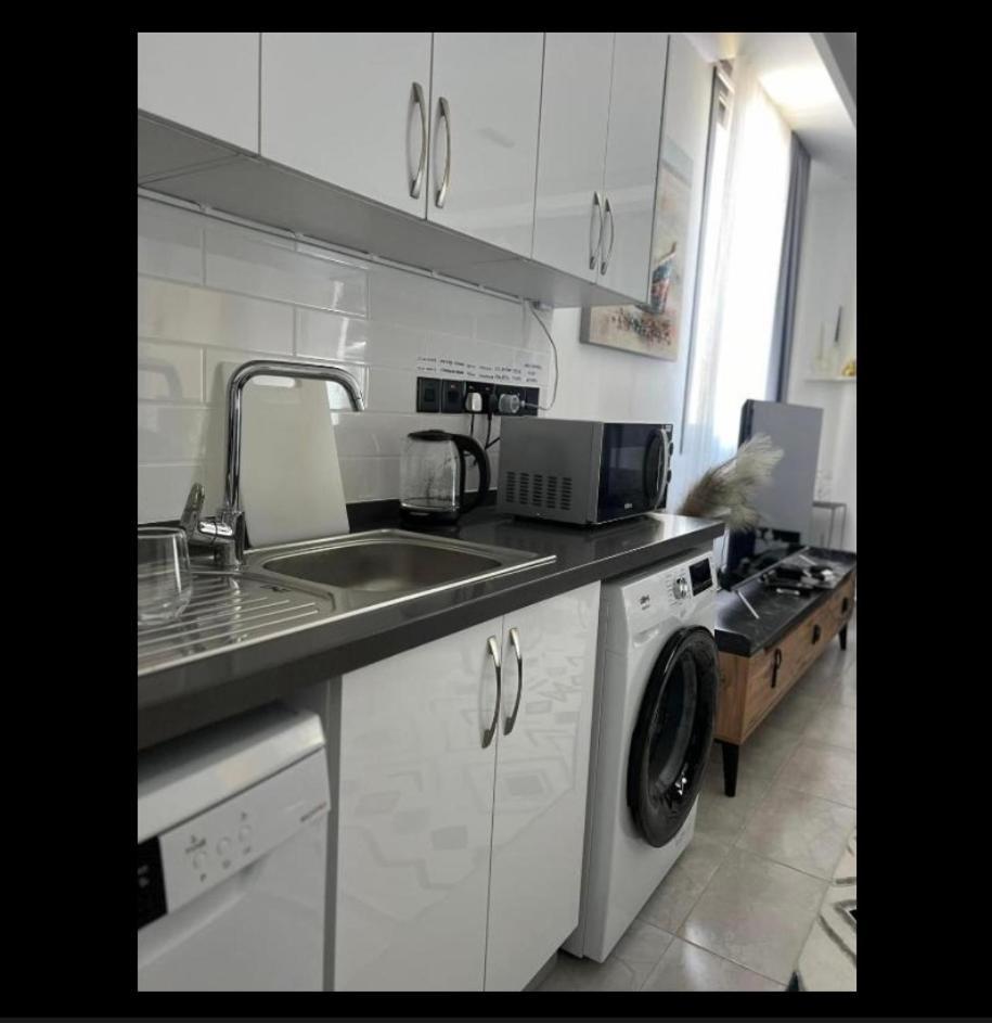 Palmiye Apartment 凯里尼亚 外观 照片